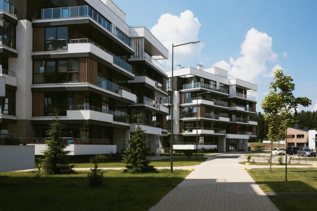Combien investir en SCPI ?